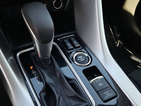 2025 Mitsubishi Eclipse Cross SE