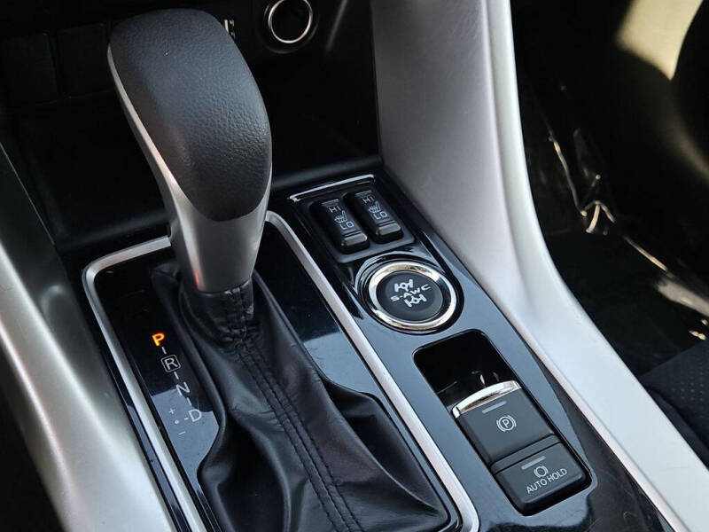2025 Mitsubishi Eclipse Cross SE