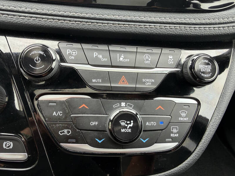 2019 Chrysler Pacifica Limited
