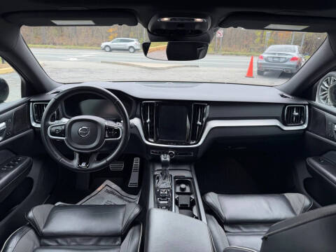 2019 Volvo S60 T6 R-Design