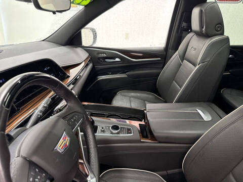 2023 Cadillac Escalade Premium Luxury