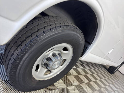 2017 Chevrolet Express LT 3500