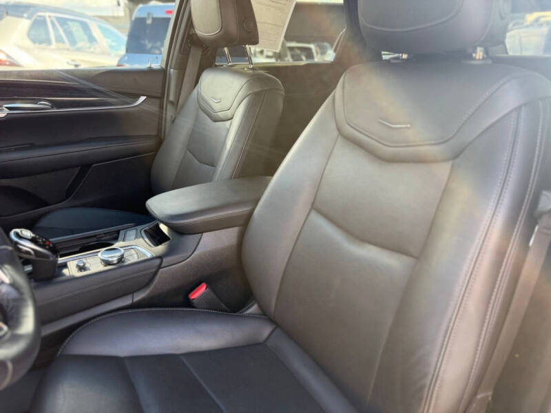 2022 Cadillac XT5 Premium Luxury