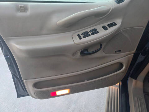 2001 Ford Expedition Eddie Bauer