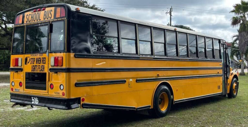 2009 Freightliner Thomas Safeliner