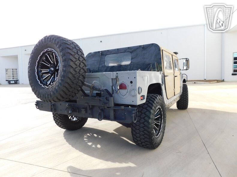 1999 AM General Hummer