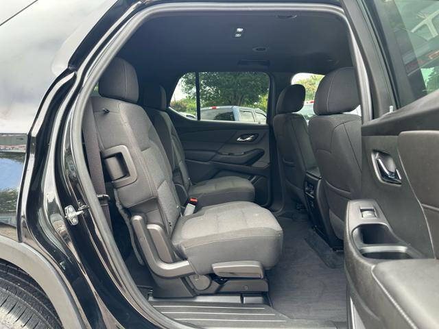 2022 Chevrolet Traverse LT Cloth