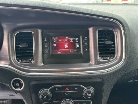 2015 Dodge Charger SE