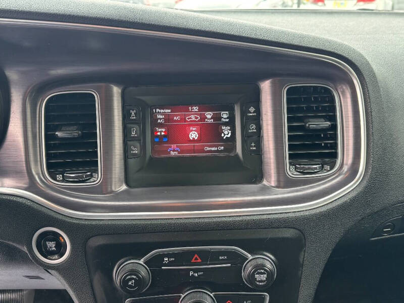 2015 Dodge Charger SE