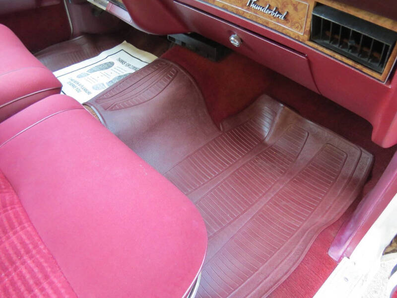 1977 Ford Thunderbird