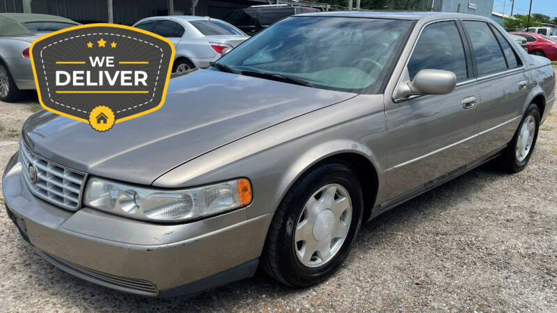 2001 Cadillac Seville for sale at RnW Autos in Corpus Christi TX