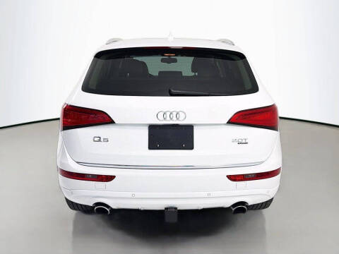 2015 Audi Q5 2.0T quattro Premium Plus