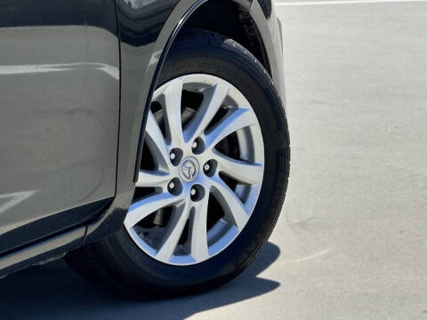 2011 Mazda MAZDA3 i Touring