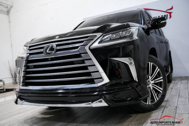 2021 Lexus LX 570 Three-Row
