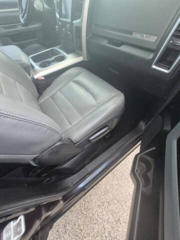 2016 RAM 1500 SLT