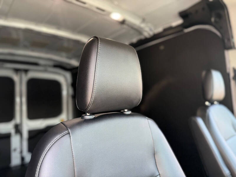 2023 Ford E-Transit 350