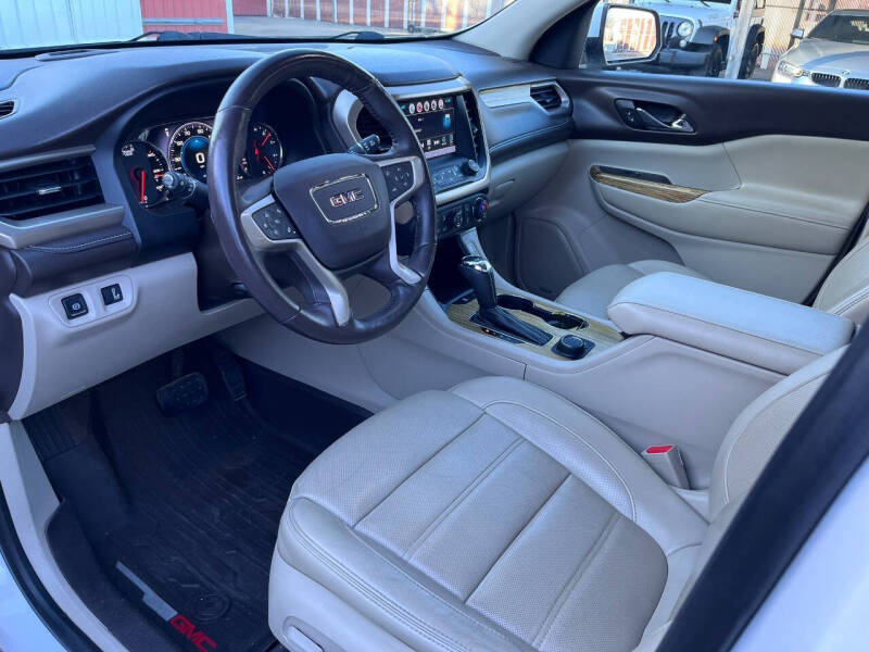 2017 GMC Acadia Denali