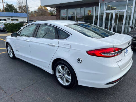 2018 Ford Fusion Hybrid SE