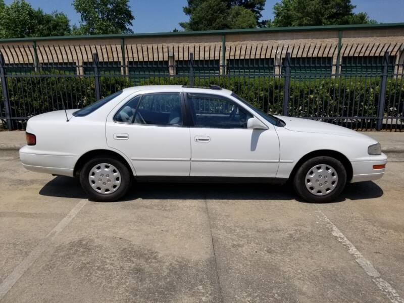 1994 Toyota Camry for sale at Hollingsworth Auto Sales in Wake Forest NC