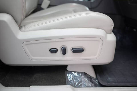 2017 Lincoln Navigator Select