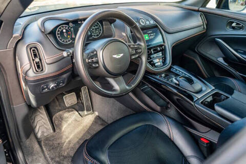 2022 Aston Martin DBX