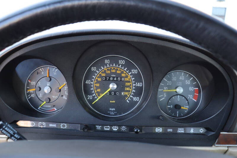 1988 Mercedes-Benz 560-Class 560 SL