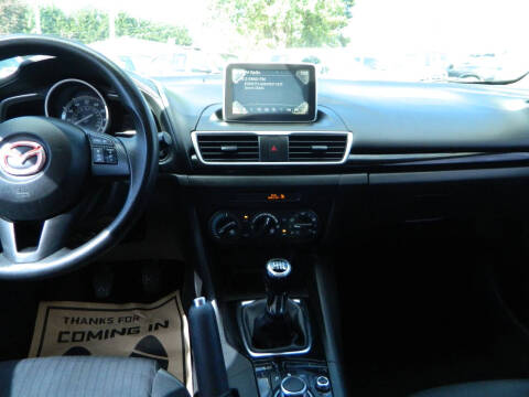 2015 Mazda MAZDA3 i Sport