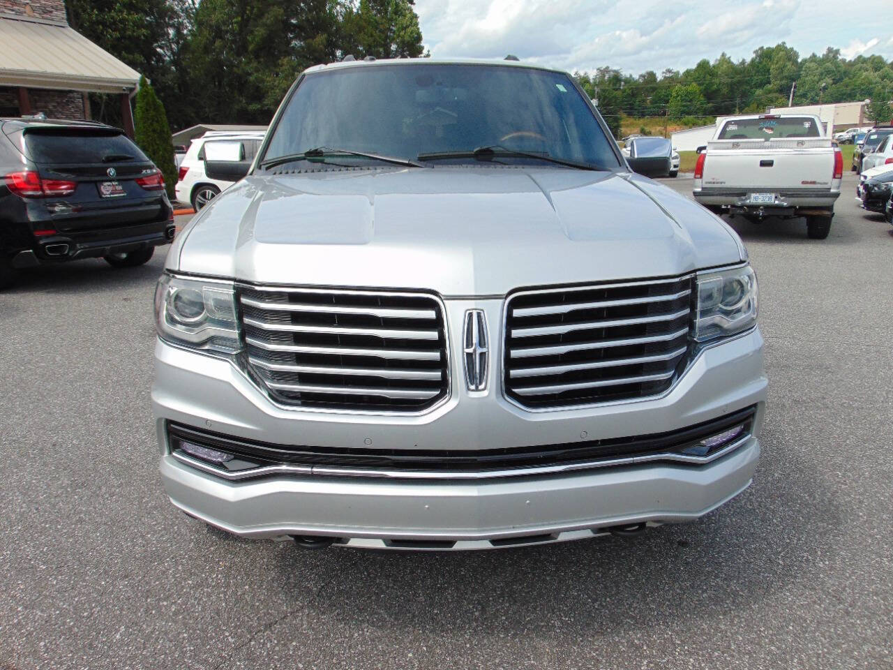 2015 Lincoln Navigator for sale at Driven Pre-Owned in Lenoir, NC