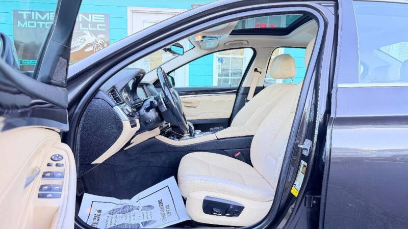 2016 BMW 5 Series 528i