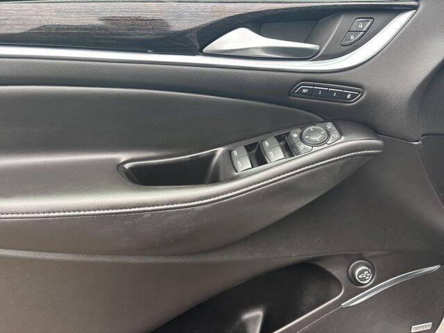 2020 Buick Enclave Avenir