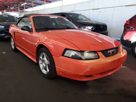 2004 Ford Mustang Deluxe