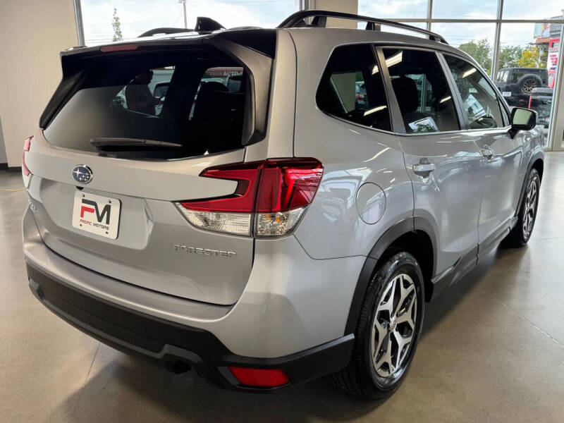 2024 Subaru Forester Premium