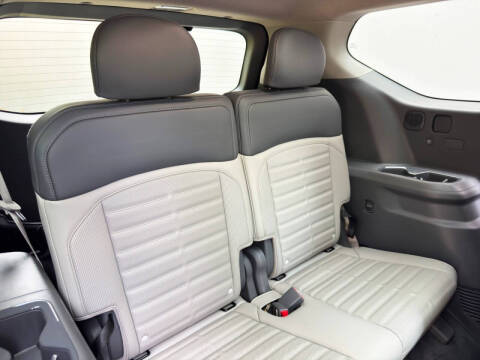 2024 Kia EV9 Land