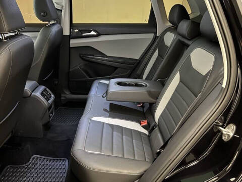 2024 Volkswagen Taos SEL 4Motion