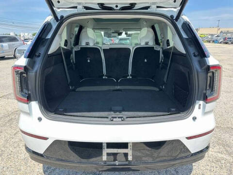 2025 Volvo EX90 Twin Plus 7P