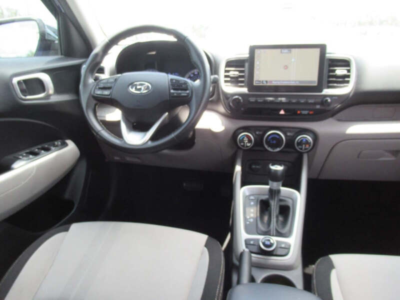 2020 Hyundai Venue SEL