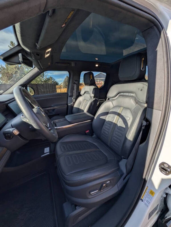 2022 Rivian R1T Adventure