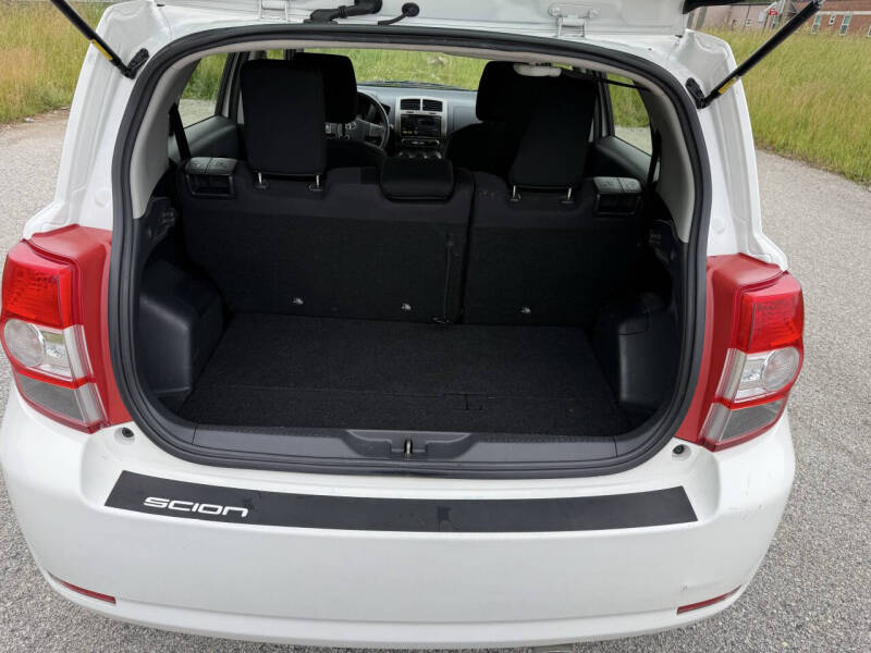 2013 Scion xD 10 Series