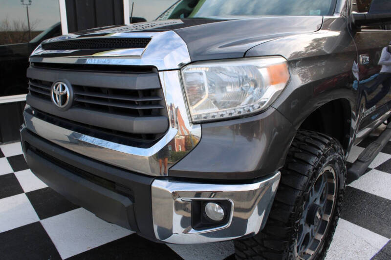 2015 Toyota Tundra SR5