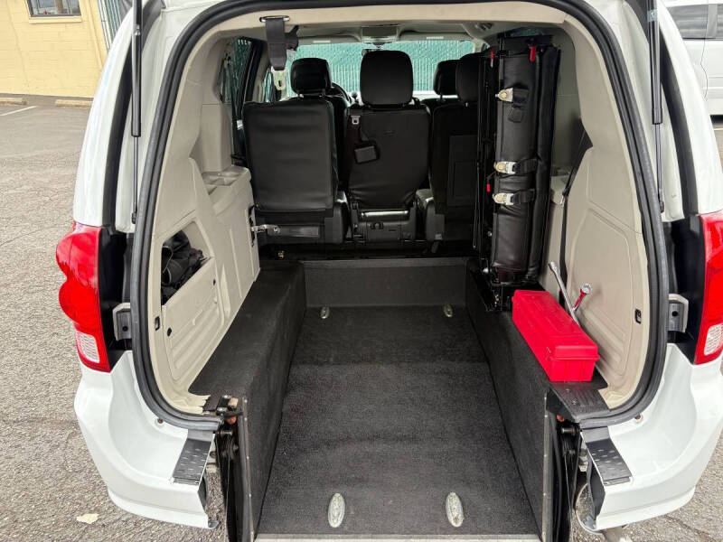 2017 Dodge Grand Caravan SE Plus