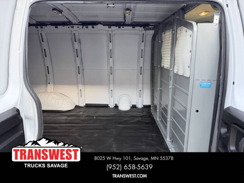 2021 Chevrolet Express 2500