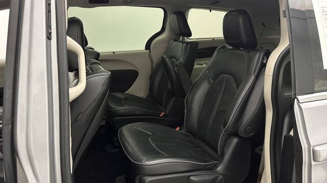 2018 Chrysler Pacifica Hybrid Limited