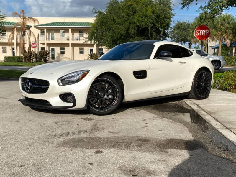 2017 Mercedes-Benz AMG GT