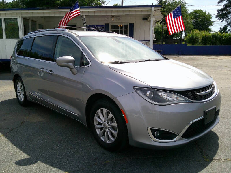 2019 Chrysler Pacifica Touring L