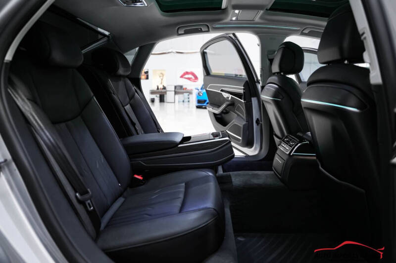 2022 Audi A8 L quattro 55 TFSI