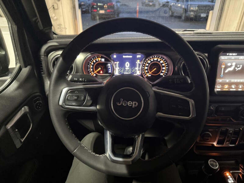 2023 Jeep Gladiator Overland