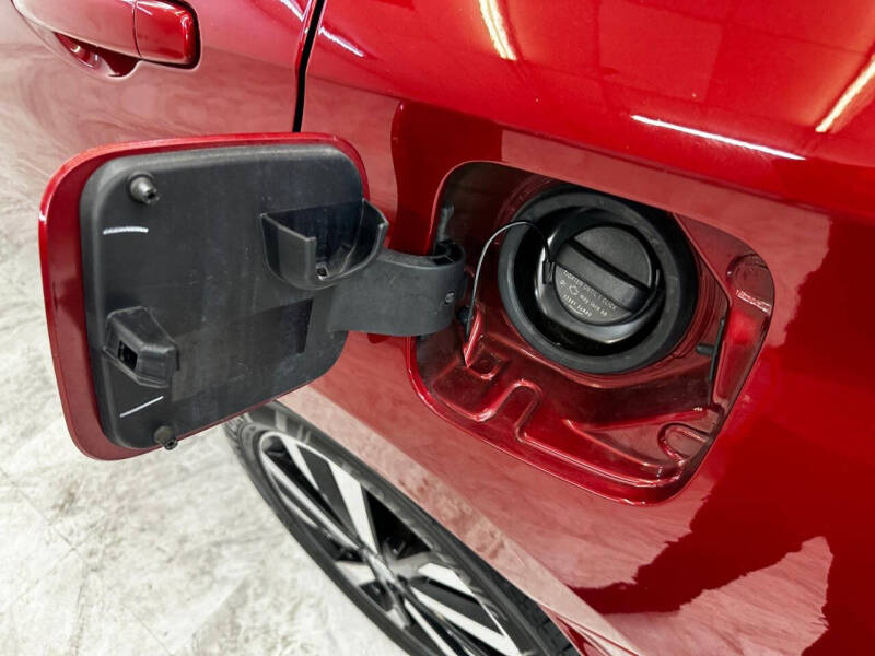 2022 Nissan Versa SR