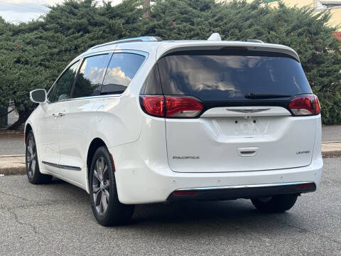 2017 Chrysler Pacifica Limited