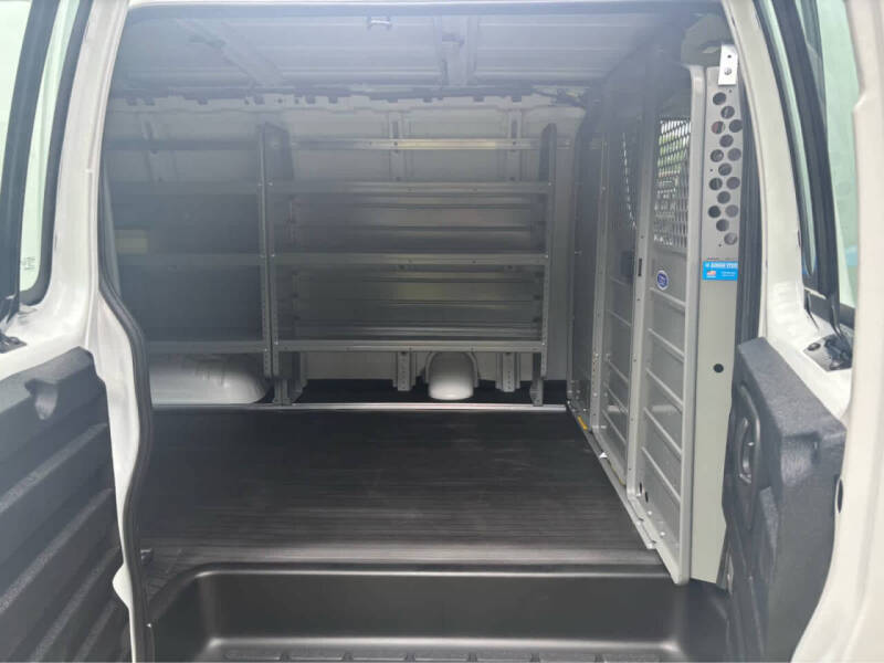 2025 Chevrolet Express 2500