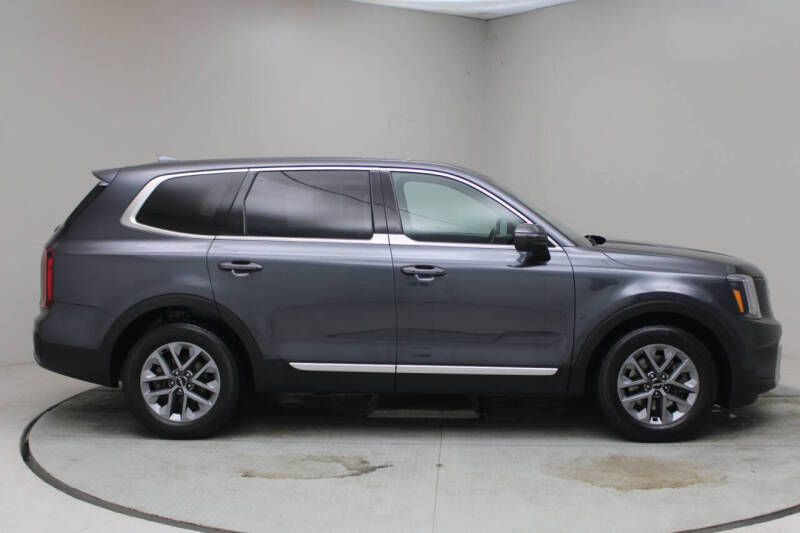 2023 Kia Telluride LX